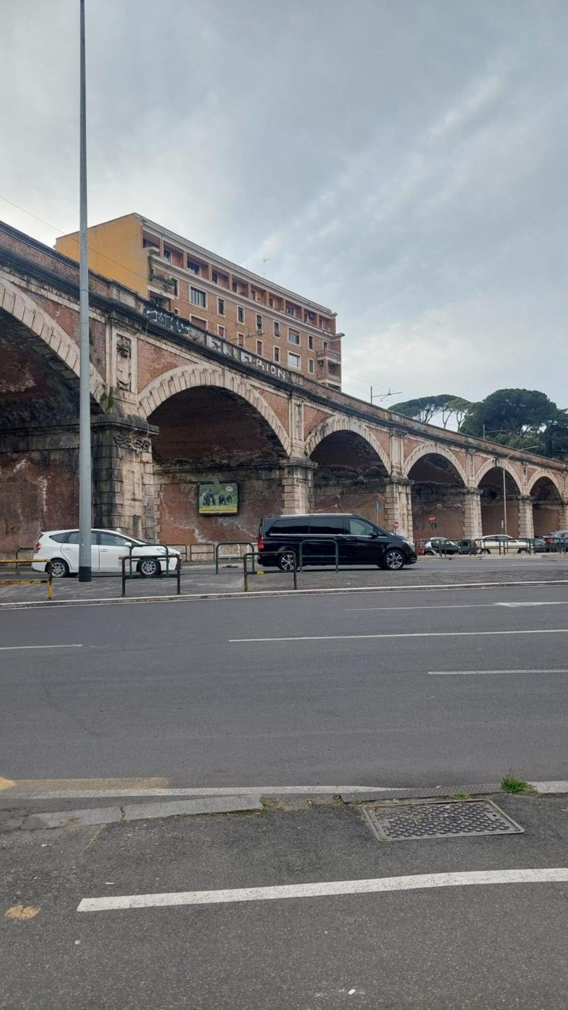 At The Pope's Bridge Apartment