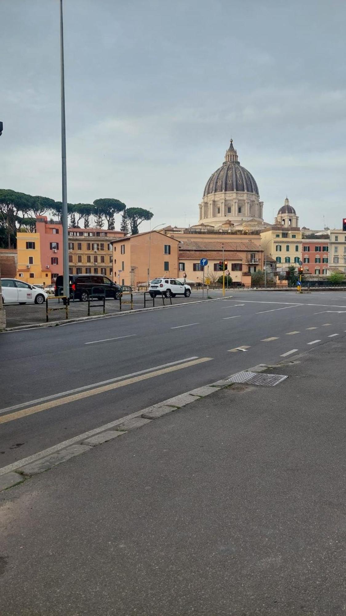 Apartment At The Pope's Bridge